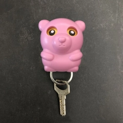 Prívesok na kľúče – ružový medvedík
