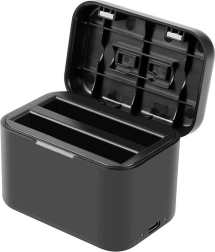 Nabíjacie puzdro na batérie a pamäťové karty pre Insta360 X4 - čierne