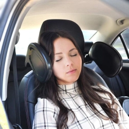 Bočná opierka hlavy na spánok v aute