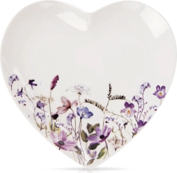 Porcelánový dezertný tanier v tvare srdca LOUKA 17,5 × 17 cm