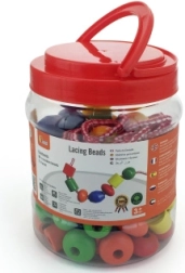 Navliekanie drevených korálikov