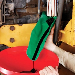 Pomôcka pre výmenu oleja v aute