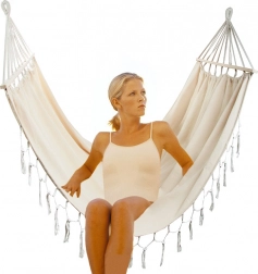 Záhradná boho hojdacia sieť pre dve osoby 200 × 150 cm so strapcami