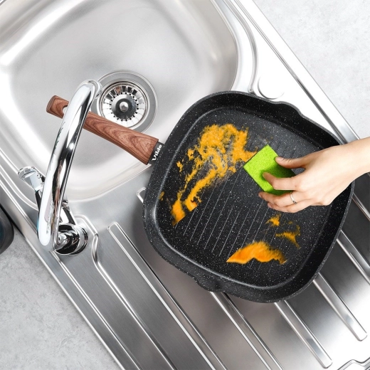 Silná nepriľnavá granitová vrstva