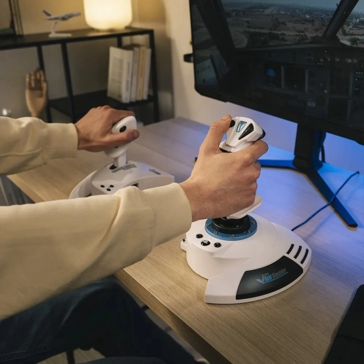Plug & Play: pripoj a leť