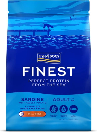 Fish4Dogs Finest granuly pre dospelé psy malých plemien so sardinkami a sladkými zemiakmi 1,5 kg