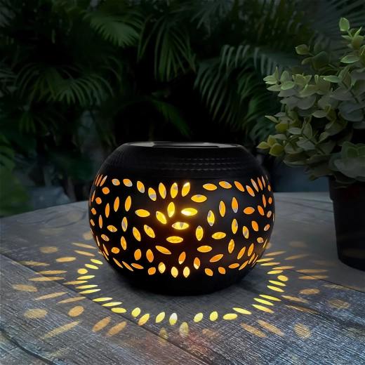 Solárna dekoratívna lampa s efektom plameňa