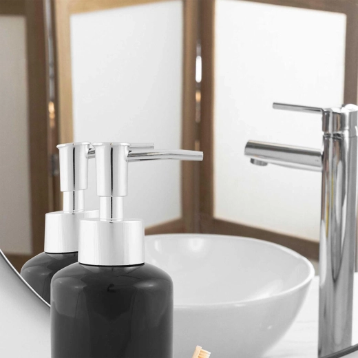 Moderný chrómovaný dizajn