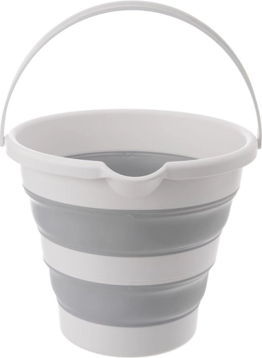 Praktický vylievač a možnosť zavesenia