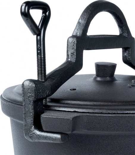 Pevná pokrievka s dotahovacími skrutkami