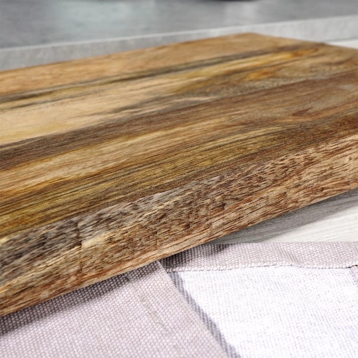 Odolné mangové drevo