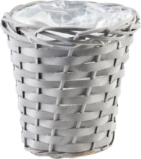 Prírodný prútený vzhľad v sivej