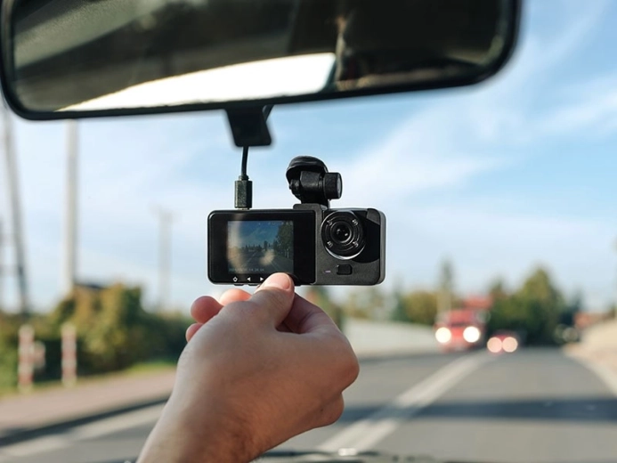 Nepretržitá ochrana: parkovací režim a G‑sensor