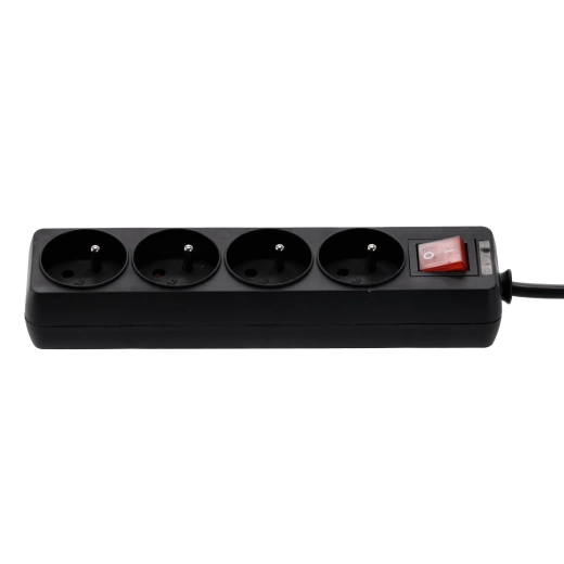 Štyri schuko zásuvky pre viac zariadení