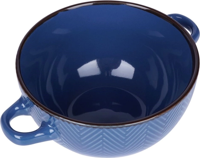 Praktické bočné ušká pre bezpečný úchop