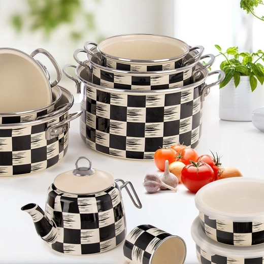 Kompatibilný so všetkými sporákmi a do umývačky