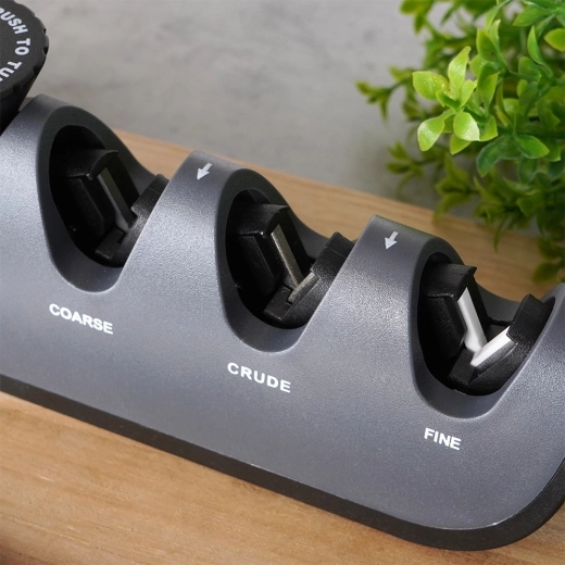 Štyri brúsne zóny vrátane diamantovej pre nožnice