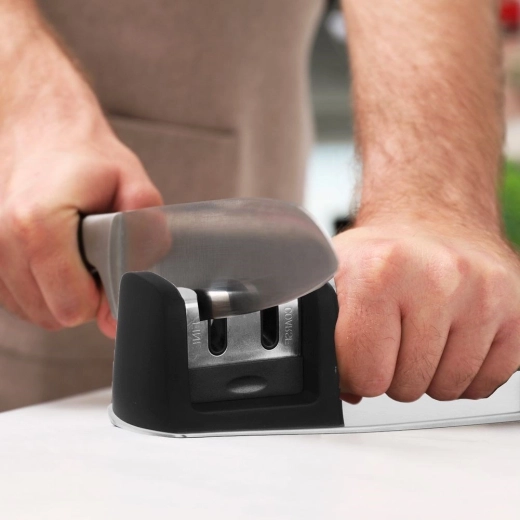 Bezpečná a stabilná práca na kuchynskej linke