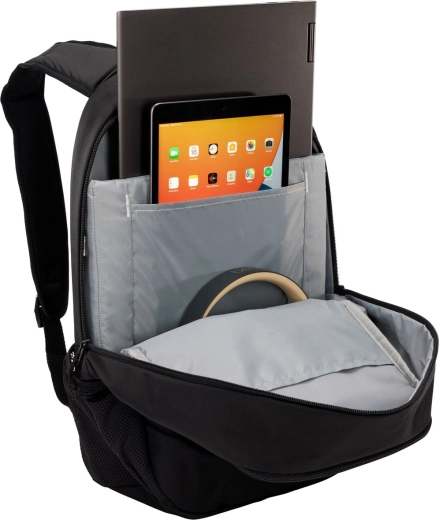Bezpečný priestor pre notebook aj tablet