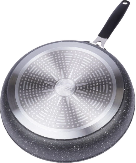 Kompatibilná so všetkými typmi sporákov vrátane indukcie