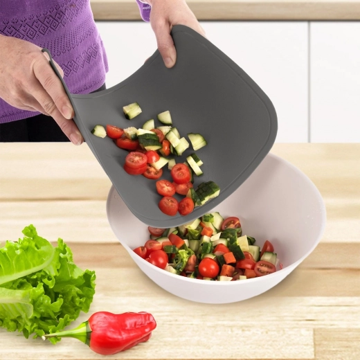 Ohebná podložka pre ľahké presýpanie