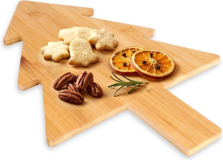 Drevená doska na krájanie a servírovanie v tvare vianočného stromčeka 44,5 × 30 cm