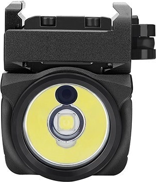 LED svetlo 600 lm a dosvit 130 m