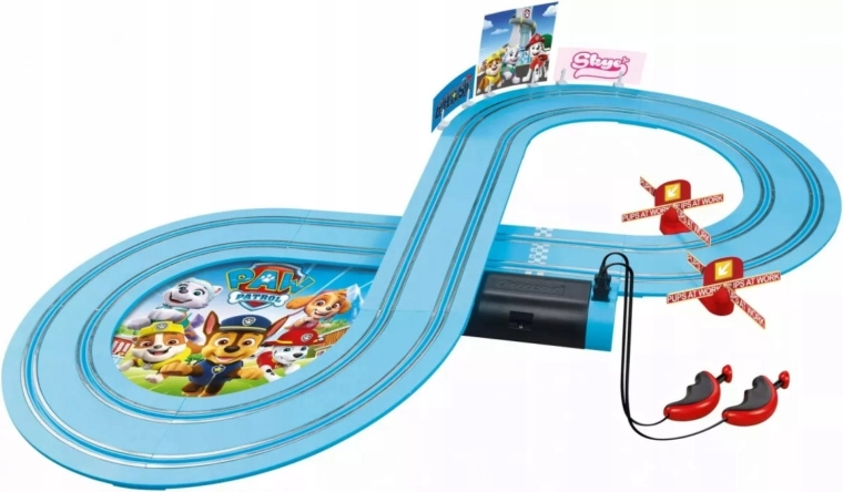 2,4 m zábavnej trate s točiacimi sa vrtuľami