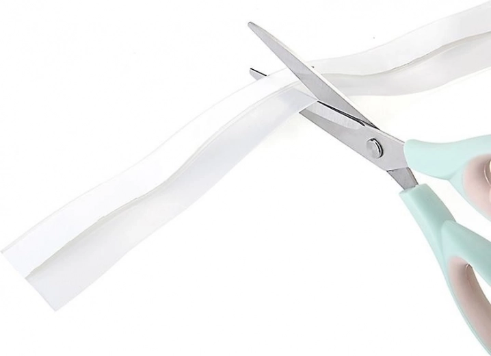 Jednoduchá samolepiaca inštalácia bez náradia