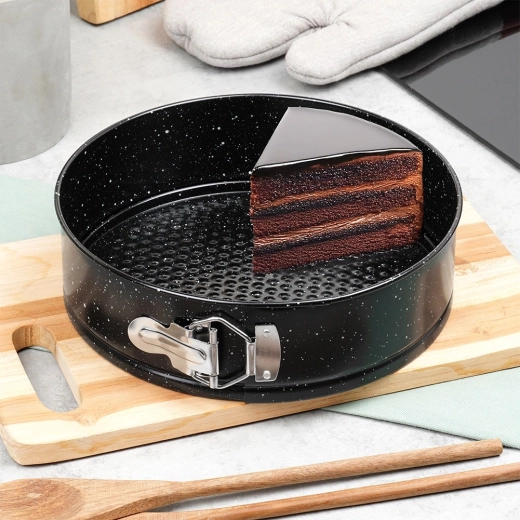 Rovnomerné pečenie do 230 °C