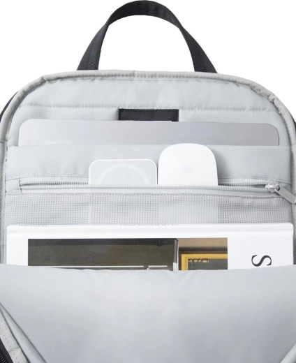 Prehľadná organizácia a priehradka na notebook