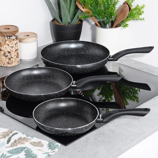 Univerzálne pre všetky typy sporákov