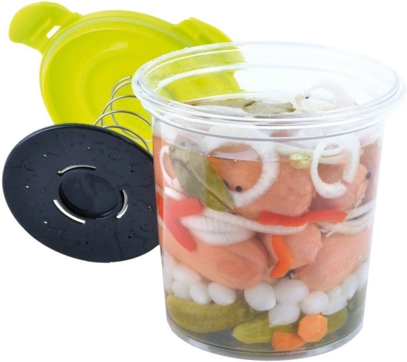 Pružinový prítlak pre dokonale ponorenú marinádu