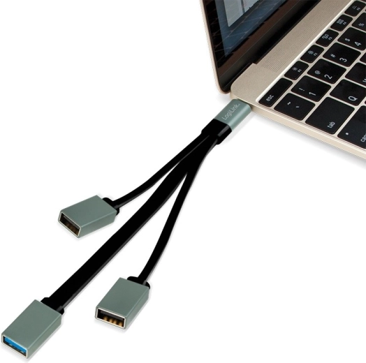 Pripojte až 3 USB‑A zariadenia k USB‑C