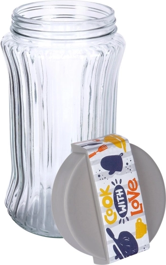 Široké hrdlo na jednoduché plnenie a čistenie