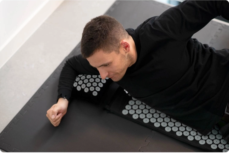 Hustá akupresúrna stimulácia pre úľavu a relaxáciu