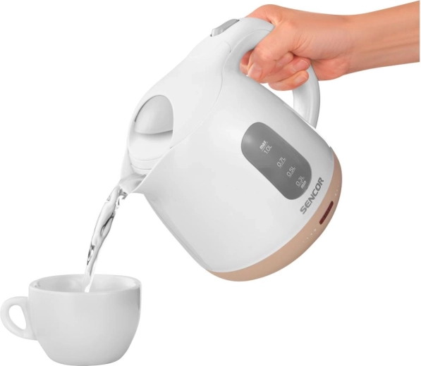 Ergonomická rukoväť a jednoduché nalievanie