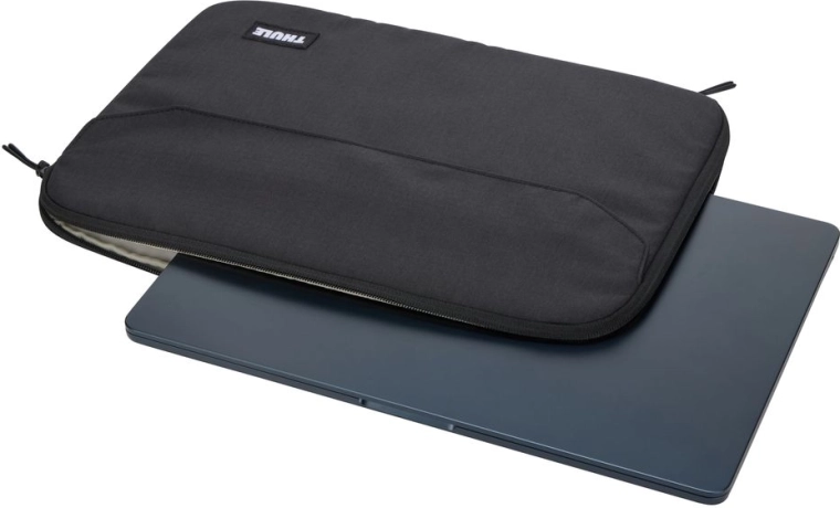 Puzdro na mieru pre MacBook Air 15"