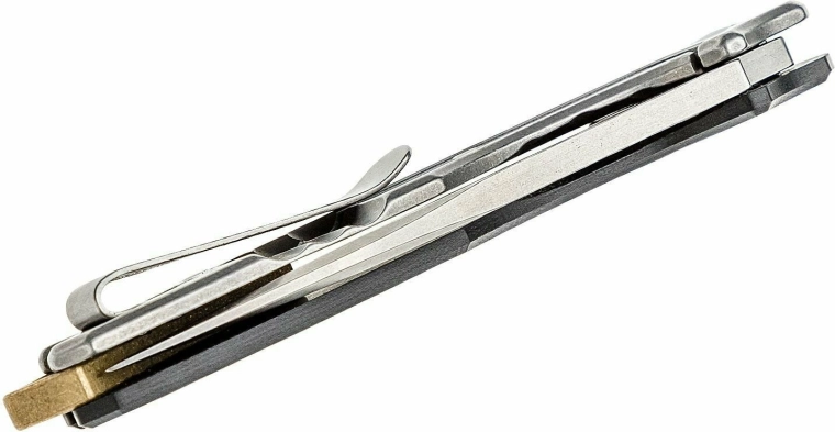 Ľahká a pritom pevná rukoväť G10