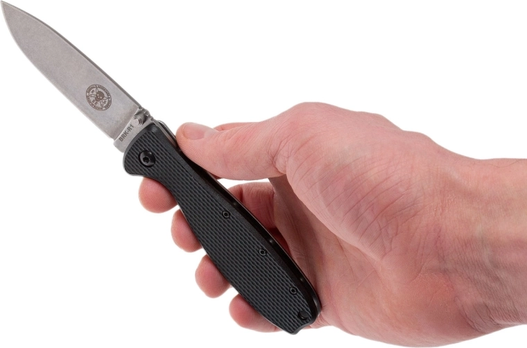 Ľahká a istá rukoväť z FRN