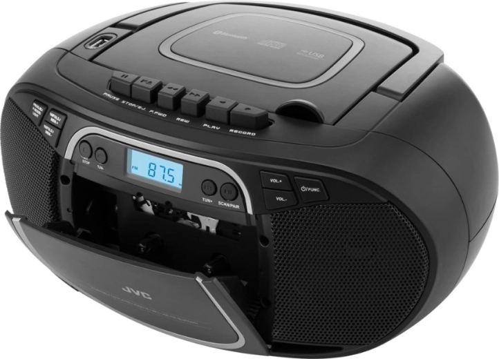 Kazetový magnetofón a FM rádio s pamäťou