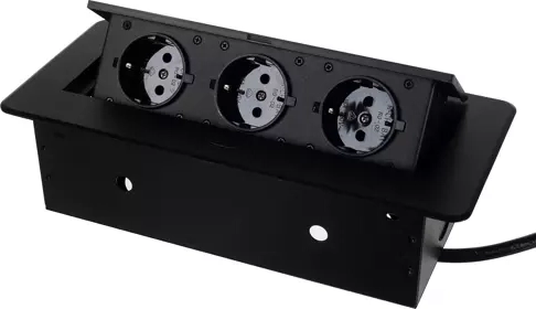 3 zásuvky v jednom výsuvnom module