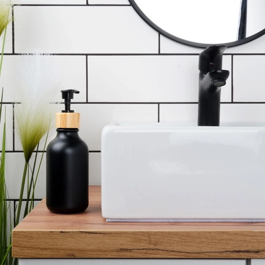 Ľahký, odolný a ľahko umývateľný