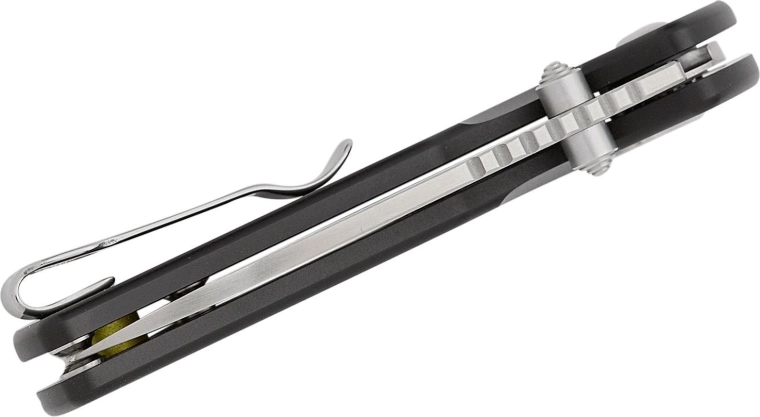 Istota zaistenia s Button Lock