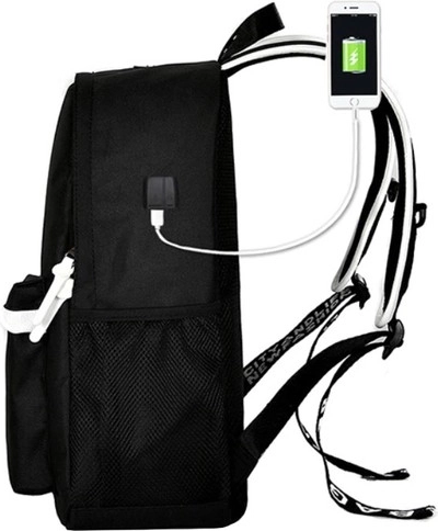 USB nabíjanie a výstup pre slúchadlá