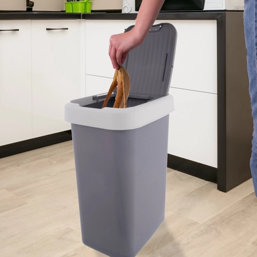 Výklopné veko s obojstranným otváraním