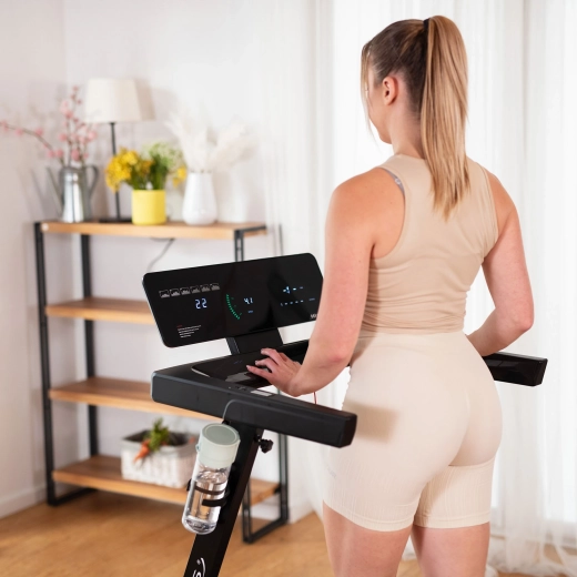 23,6" konzola s Bluetooth a aplikáciami