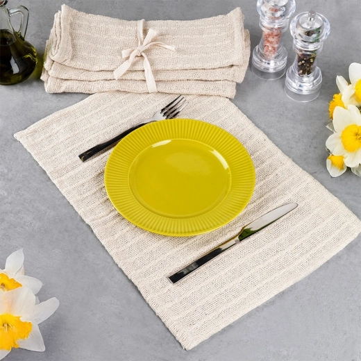 Praktická ochrana stola pri servírovaní