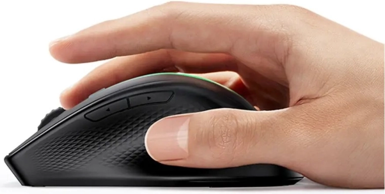 Ergonomický tvar pre pohodlie pri dlhom používaní