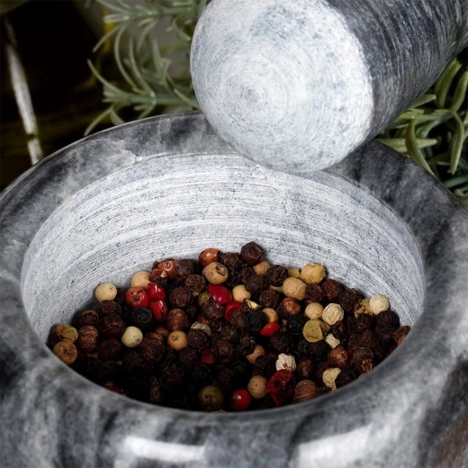 Neleštené vnútro pre lepšie mletie